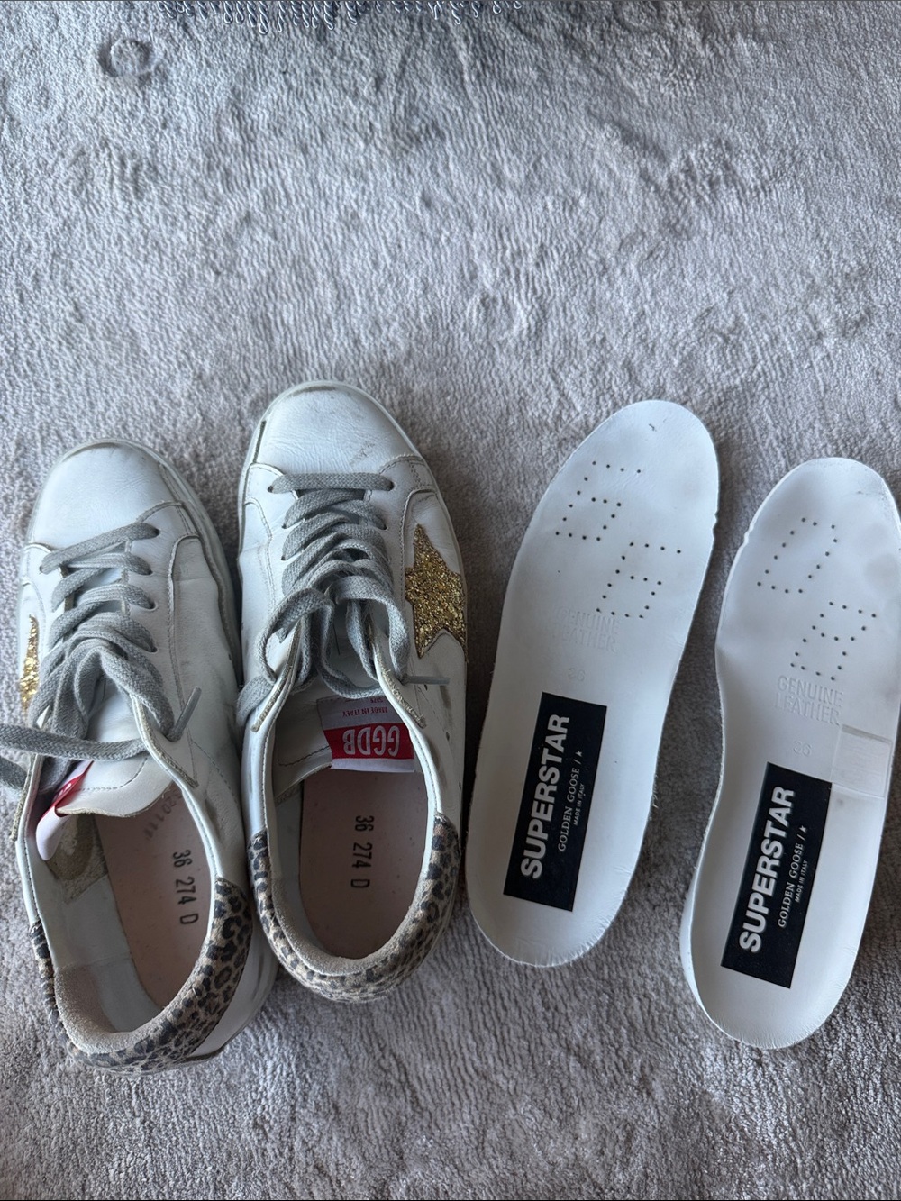 Golden Goose White Sneakers with Gray Laces and Gold Star - Picture 8 of 8